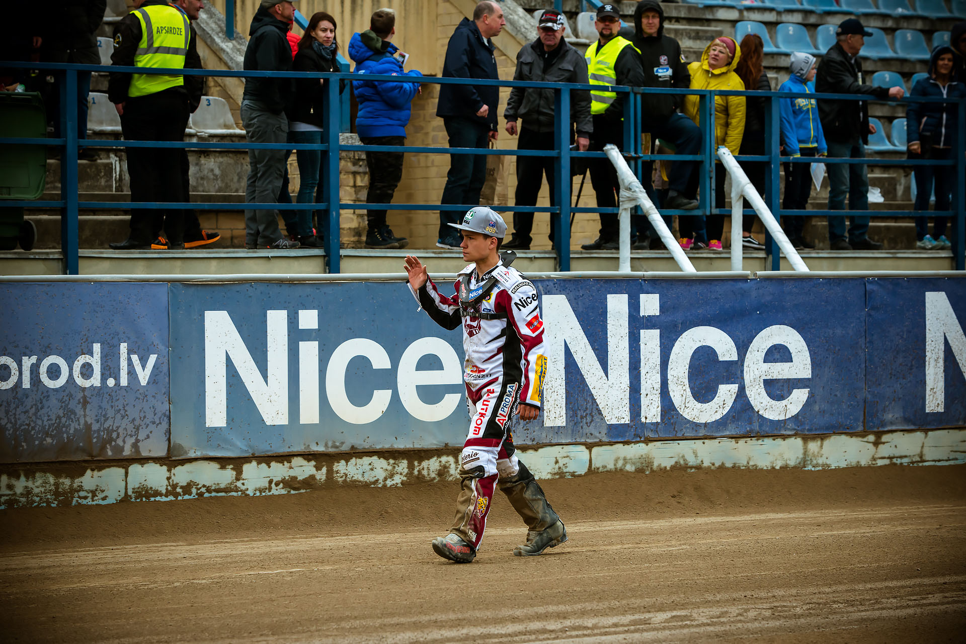 0244 loko rybniik 20190505 18 11 00