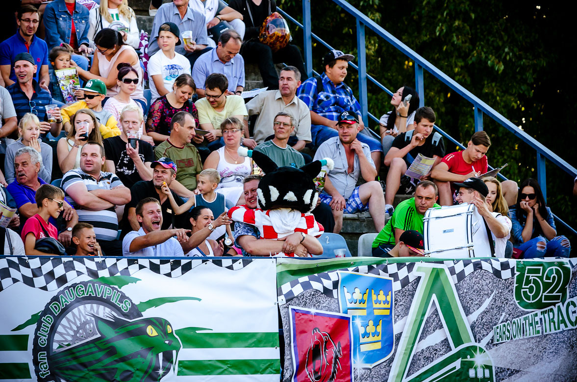 Original 122 loko rybnik 20150823 19 07 48